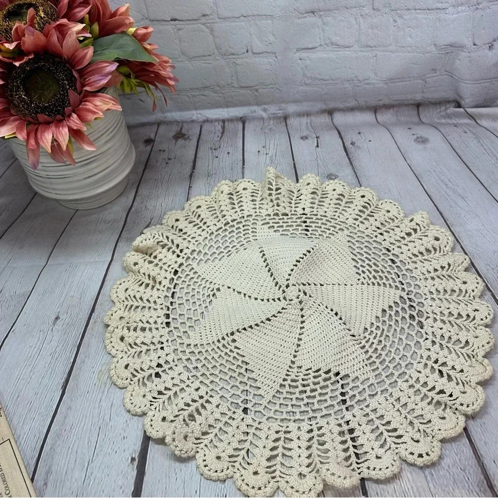 vintage handmade crochet doily round design